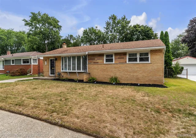 Photo 2 of Single family home for sale at 3177 Treadwell St, Wayne, MI 48184 | MLS# 20261063082 | Listing updated on 2026-09-10
