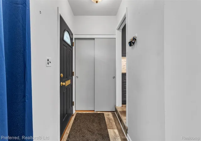 Photo 3 of Single family home for sale at 3177 Treadwell St, Wayne, MI 48184 | MLS# 20261063082 | Listing updated on 2026-09-10