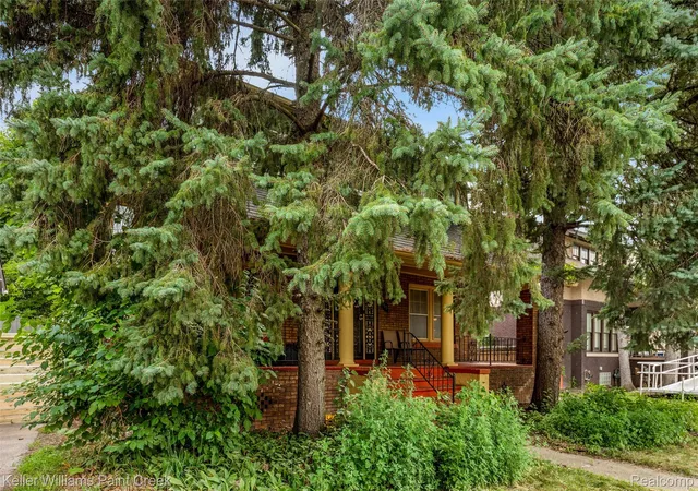 Photo 2 of Single family home for sale at 115 Moss St, Highland Park, MI 48203 | MLS# 20261063170 | Listing updated on 2026-09-03