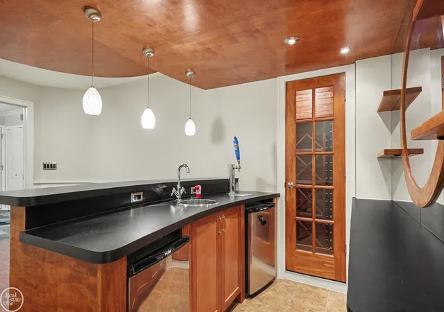 Listing Photo 5 - Condo for sale in building located at 228 Wright St, Wixom, MI 48393
