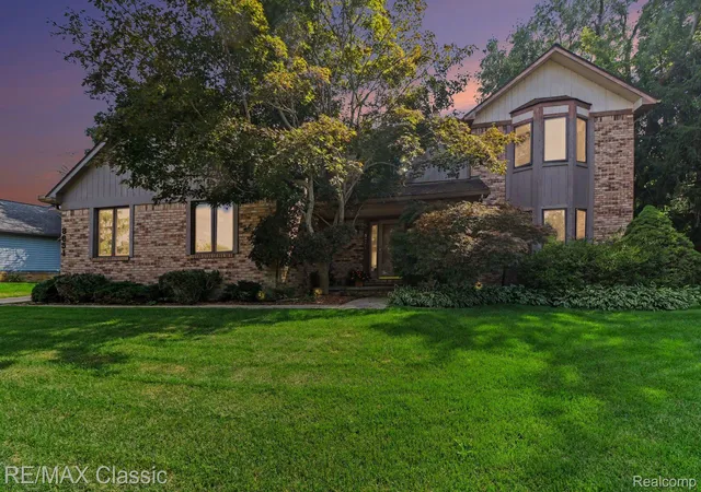 Photo 2 of Single family home for sale at 8651 Brazos Ct, White Lake, MI 48386 | MLS# 20261063479 | Listing updated on 2026-09-13
