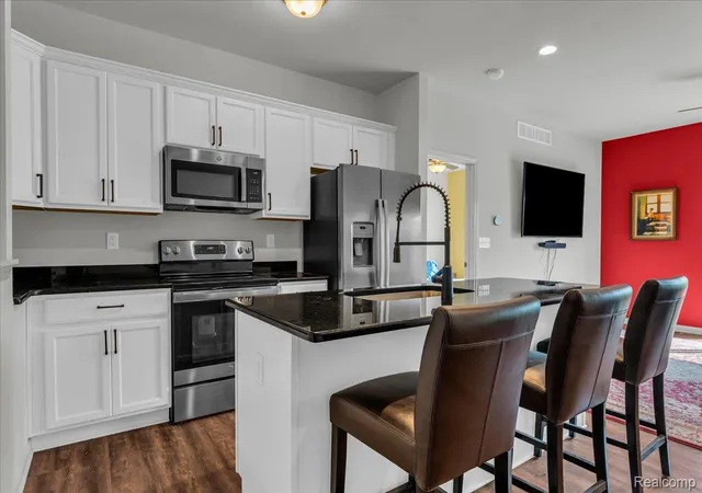 Photo 4 of Condo for sale at 831 Plum Village Dr, Monroe, MI 48161 | MLS# 20261063565 | Listing updated on 2026-09-09