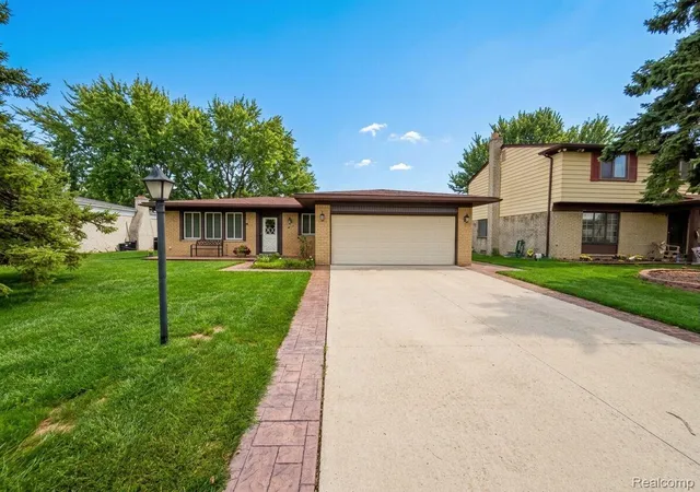 Photo 1 of Single family home for sale at 38218 Douglas Dr, Sterling Heights, MI 48310 | MLS# 20261063846 | Listing updated on 2026-10-12