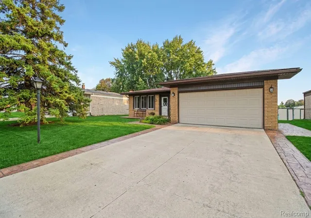 Photo 2 of Single family home for sale at 38218 Douglas Dr, Sterling Heights, MI 48310 | MLS# 20261063846 | Listing updated on 2026-10-12