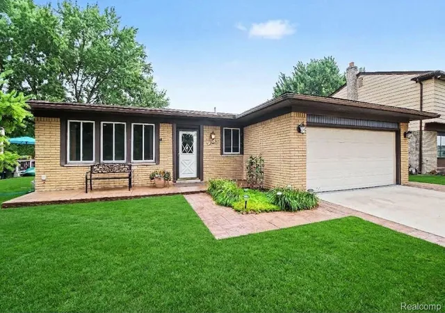 Photo 3 of Single family home for sale at 38218 Douglas Dr, Sterling Heights, MI 48310 | MLS# 20261063846 | Listing updated on 2026-10-12