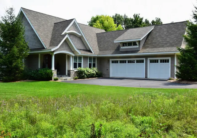 Photo 1 of Single family home for sale at 5554 S Spyglass Ridge Dr, Suttons Bay, MI 49682 | MLS# 77080072240 | Listing updated on 2026-09-14
