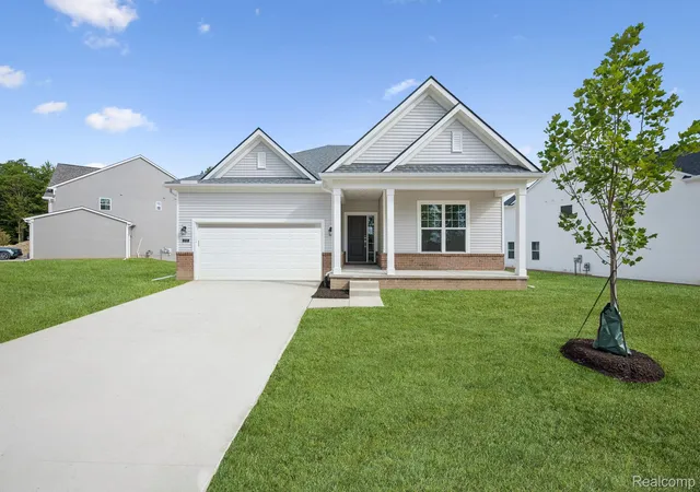 Photo 1 of Single family home for sale at 27119 Silo Dr, Saline City Washtenaw, MI 48176 | MLS# 20261063861 | Listing updated on 2026-10-12