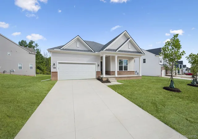 Photo 2 of Single family home for sale at 27119 Silo Dr, Saline City Washtenaw, MI 48176 | MLS# 20261063861 | Listing updated on 2026-10-12