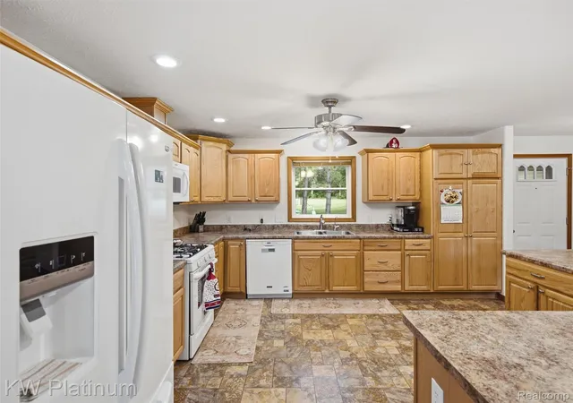 Photo 4 of Single family home for sale at 3775 Sandusky Rd, Peck, MI 48466 | MLS# 20261063878 | Listing updated on 2026-09-04