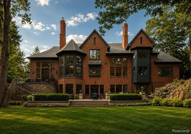 Photo 3 of Mansion for sale at 31235 Woodside Dr, Franklin, MI 48025 | MLS# 20261064009 | Listing updated on 2026-09-15