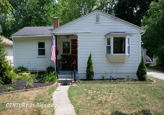 Photo 1 of Single family home for sale at 418 Labian Dr, Flushing, MI 48433 | MLS# 5050218325 | Listing updated on 2026-09-10