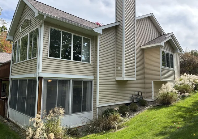 Photo 2 of Condo for sale at 111 Guila Ct, Battle Creek, MI 49015 | MLS# 64026042348 | Listing updated on 2026-10-10