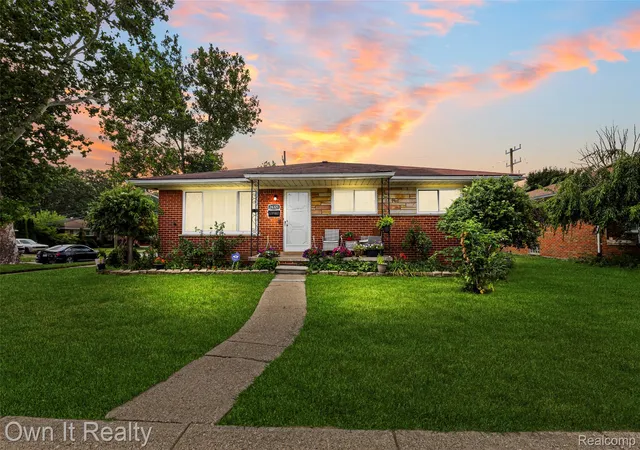 Photo 1 of Single family home for sale at 26321 Midway St, Dearborn Heights, MI 48127 | MLS# 20261064319 | Listing updated on 2026-09-17