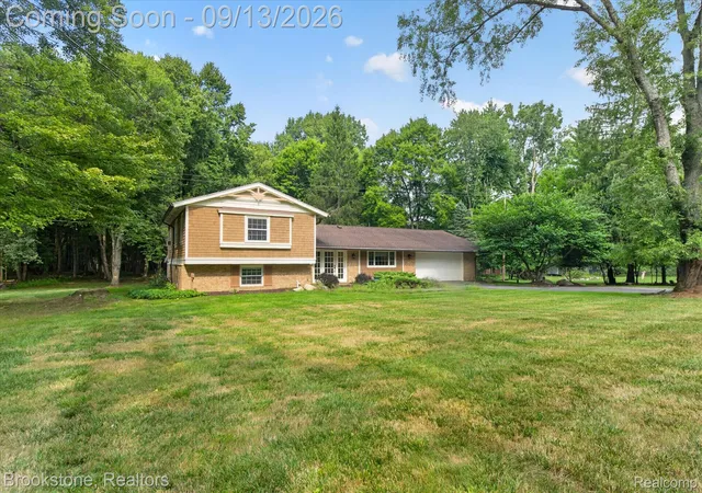 Photo 2 of Single family home for sale at 2737 N Wagner Rd, Ann Arbor, MI 48103 | MLS# 20261064372 | Listing updated on 2026-09-16