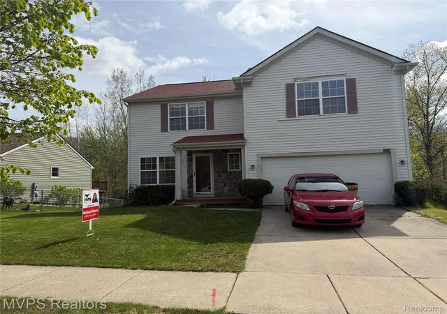 Photo 1 of Single family home for sale at 840 Andover Woods Dr, Fenton, MI 48430 | MLS# 20261064376 | Listing updated on 2026-09-11