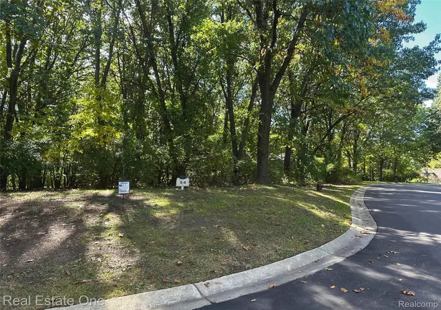 Photo 4 of Land for sale at 2423 Canterwood, Highland, MI 48357 | MLS# 20261064394 | Listing updated on 2026-10-05
