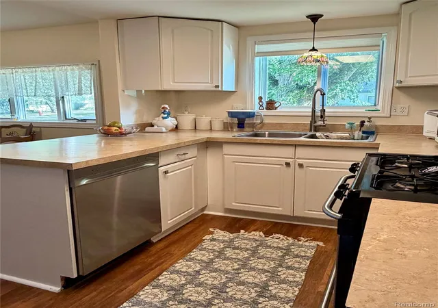 Photo 3 of Single family home for sale at 20205 Saint Francis St, Livonia, MI 48152 | MLS# 20261064452 | Listing updated on 2026-09-20