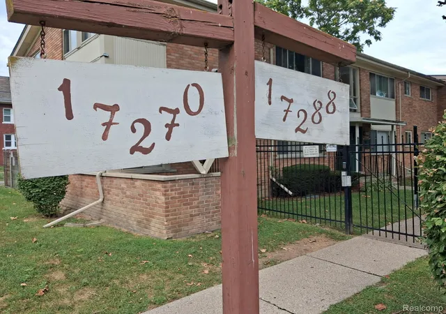 Photo 2 of Condo for sale at 17276 Bentler St #3, Detroit, MI 48219 | MLS# 20261064557 | Listing updated on 2026-09-10