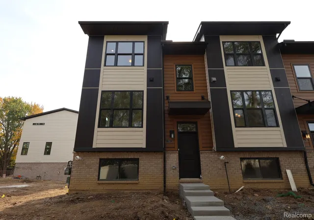 Condo for sale at 1040 Pine Tree Ln, Troy, MI 48085 | MLS# 20261064703