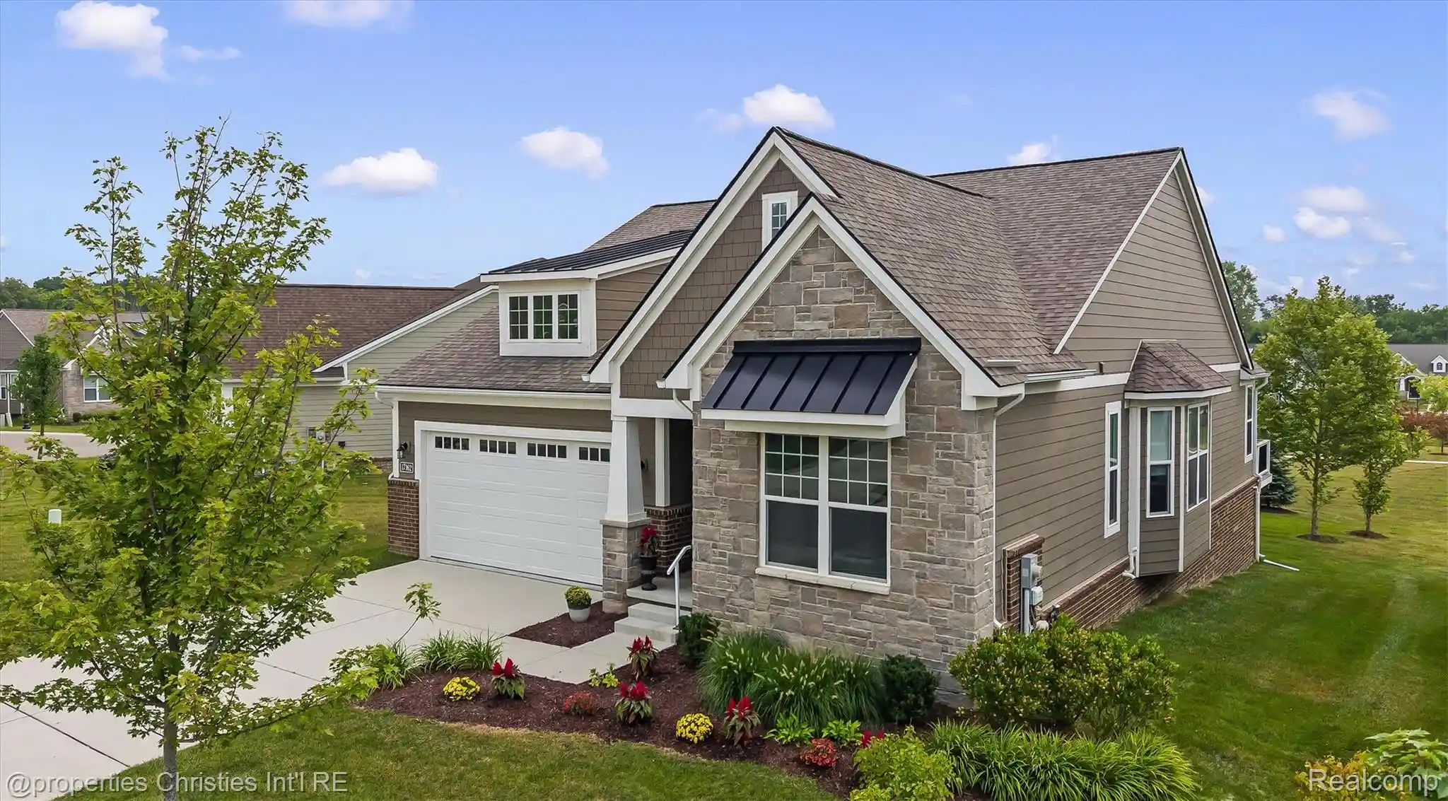 Listing Photo 2 - Condo for sale in 17162 Princeton Ln located at 17162 Princeton Ln, Northville, MI 48168 - Unit 17162 Princeton Ln