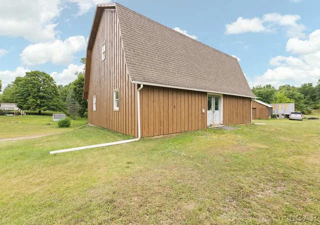 Photo 3 of Single family home for sale at 6999 M 50, Onsted, MI 49265 | MLS# 56050218609 | Listing updated on 2026-10-08