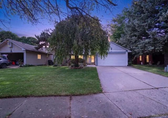 Photo 1 of Single family home for sale at 1608 Broad Ct, Flint, MI 48503 | MLS# 20261064883 | Listing updated on 2026-09-12