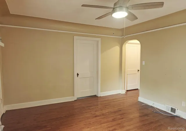 Photo 3 of Single family home for sale at 5722 N Silvery Ln, Dearborn Heights, MI 48127 | MLS# 20261064927 | Listing updated on 2026-09-14