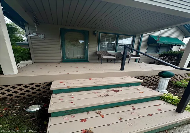 Photo 3 of Single family home for sale at 14280 Farmington Rd, Livonia, MI 48154 | MLS# 20261064997 | Listing updated on 2026-10-12
