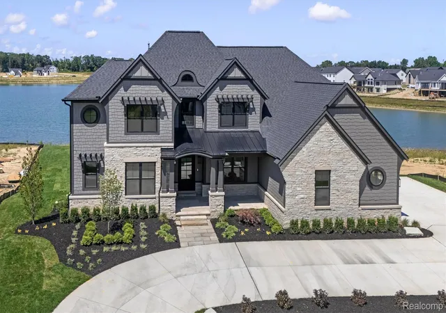 Photo 1 of Single family home for sale at 2519 Crystal Lake Dr, Commerce Township, MI 48382 | MLS# 20261065107 | Listing updated on 2026-09-12