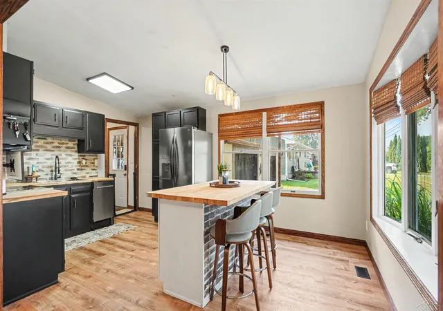 Photo 4 of Single family home for sale at 5111 S 2 Mile Rd, Bay City, MI 48706 | MLS# 61050218733 | Listing updated on 2026-09-11