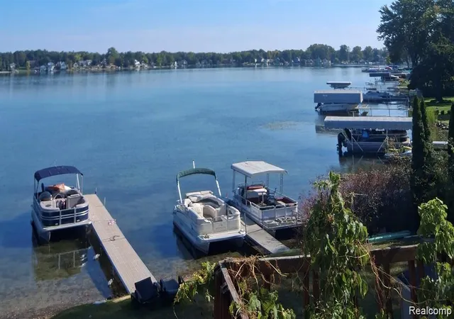 Photo 4 of Single family home for sale at 11055 Silver View Ct, South Lyon, MI 48178 | MLS# 20261065186 | Listing updated on 2026-09-22