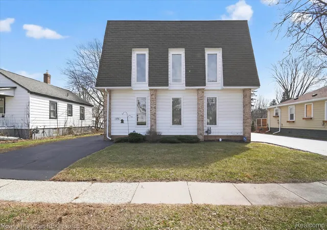 Photo 1 of Single family home for sale at 175 2nd Street, Belleville, MI 48111 | MLS# 20261065288 | Listing updated on 2026-09-11