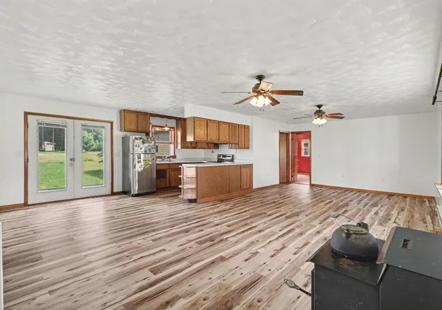 Listing Photo 5 - Condo for sale in building located at 19603 N Dr, Marshall, MI 49068