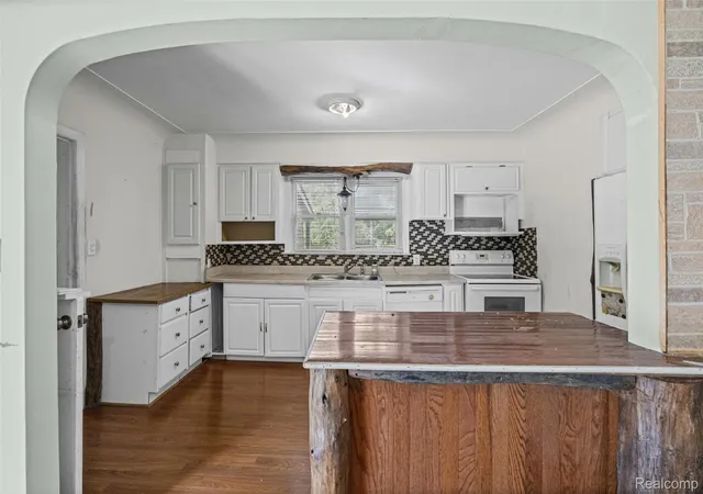Photo 4 of Single family home for sale at 207 Park St, Gaines, MI 48436 | MLS# 20261065345 | Listing updated on 2026-09-11