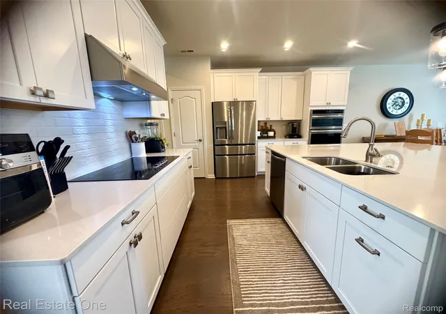 Photo 3 of Condo for sale at 297 Strawberry Dr, Rochester, MI 48307 | MLS# 20261065352 | Listing updated on 2026-10-20