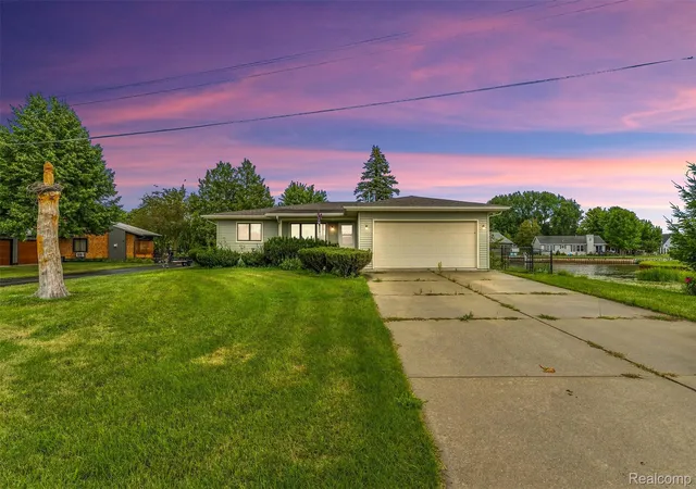 Photo 1 of Single family home for sale at 623 S Augres River Dr, Au Gres, MI 48703 | MLS# 20261065402 | Listing updated on 2026-09-06