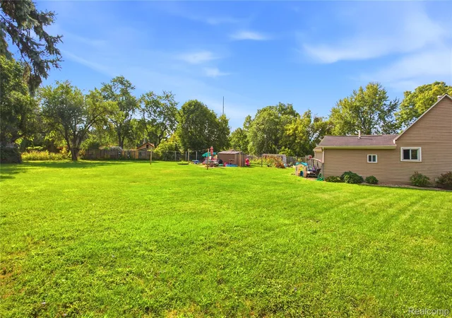 Photo 2 of Single family home for sale at 2308 Rheamount Ave, Lansing, MI 48906 | MLS# 20261065540 | Listing updated on 2026-09-18