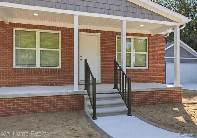 Photo 2 of Single family home for sale at 5710 N Karle St, Westland, MI 48185 | MLS# 20261065565 | Listing updated on 2026-09-05