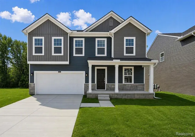 Photo 1 of Single family home for sale at 423 Hidden River W, Holly, MI 48442 | MLS# 20261065623 | Listing updated on 2026-10-19