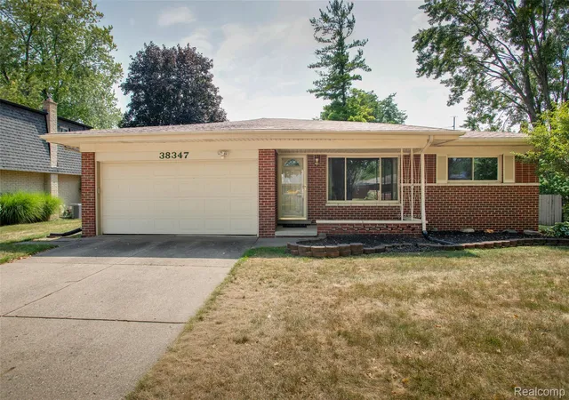 Photo 1 of Sale Pending at 38347 Roycroft Ct, Livonia, MI 48154 | MLS# 20261065874 | Listing updated on 2026-09-17