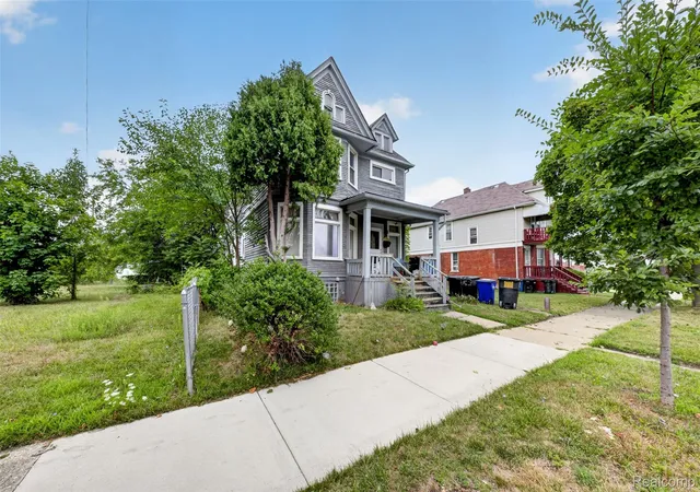 Photo 1 of Single family home for sale at 652 W Philadelphia St, Detroit, MI 48202 | MLS# 20261065920 | Listing updated on 2026-09-09