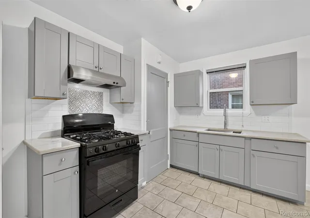 Photo 4 of Single family home for sale at 19461 Coyle St, Detroit, MI 48235 | MLS# 20261066043 | Listing updated on 2026-09-15