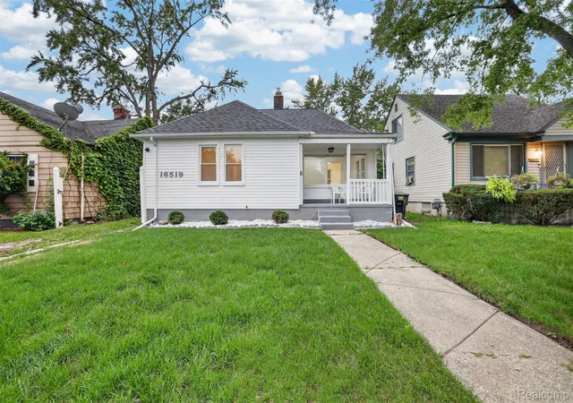 Photo 2 of Single family home for sale at 16519 Stahelin Ave, Detroit, MI 48219 | MLS# 20261066046 | Listing updated on 2026-10-16
