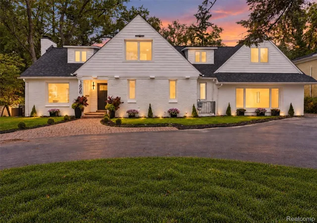 Photo 1 of Single family home for sale at 1496 Chesterfield Ave, Birmingham, MI 48009 | MLS# 20261066148 | Listing updated on 2026-10-19