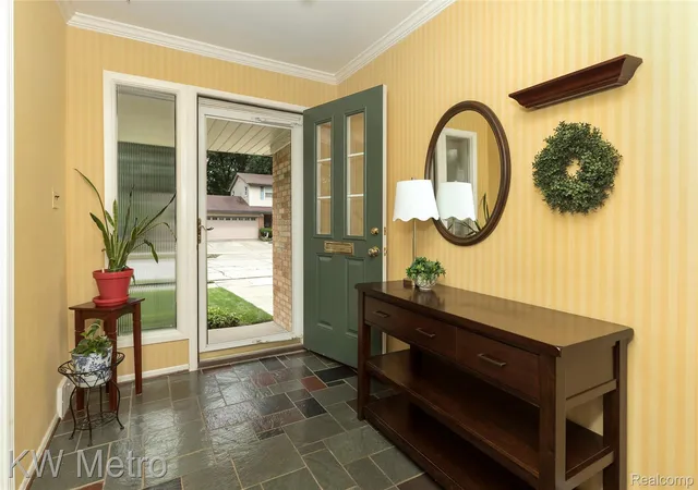 Photo 3 of Single family home for sale at 3201 Marion Dr, Royal Oak, MI 48073 | MLS# 20261066200 | Listing updated on 2026-09-09