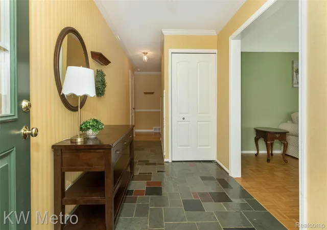 Photo 4 of Single family home for sale at 3201 Marion Dr, Royal Oak, MI 48073 | MLS# 20261066200 | Listing updated on 2026-09-09