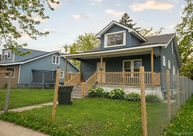 Photo 2 of Single family home for sale at 15389 Dexter St, Detroit, MI 48238 | MLS# 20261066255 | Listing updated on 2026-10-09