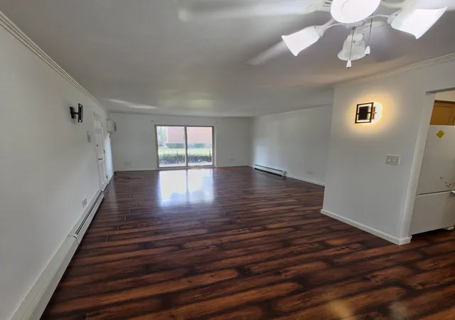 Listing Photo 5 - Condo for sale in building located at 1968 Axtell Dr, Troy, MI 48084 - Unit #1