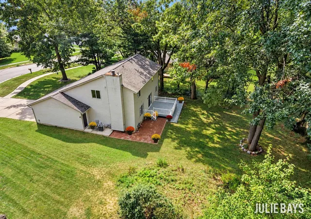 Photo 2 of Single family home for sale at 6631 Runway Ct Sw, Byron Center, MI 49315 | MLS# 65026043867 | Listing updated on 2026-09-14