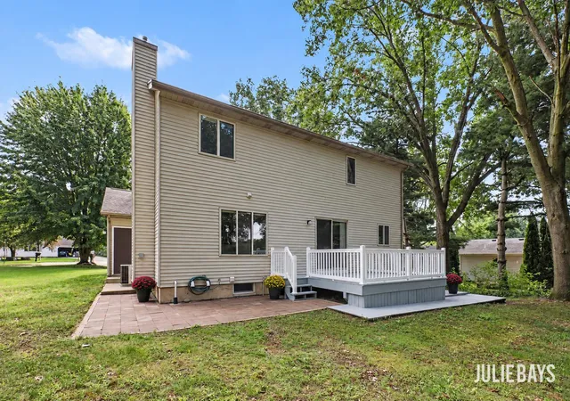 Photo 3 of Single family home for sale at 6631 Runway Ct Sw, Byron Center, MI 49315 | MLS# 65026043867 | Listing updated on 2026-09-14